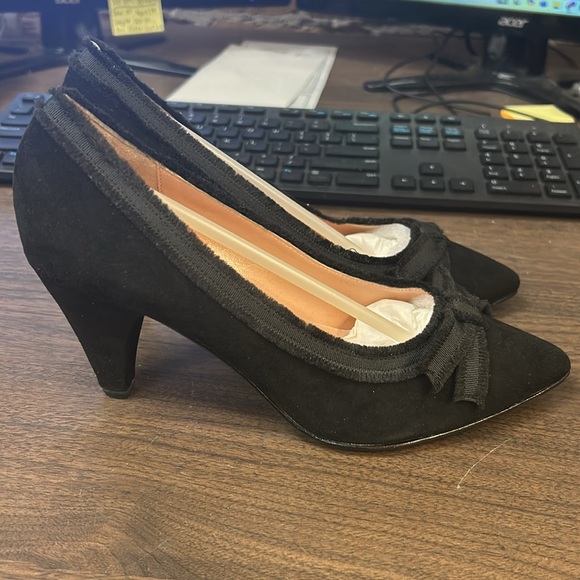 Marc by Marc Jacobs Suede Black Heels - Picture 4 of 9